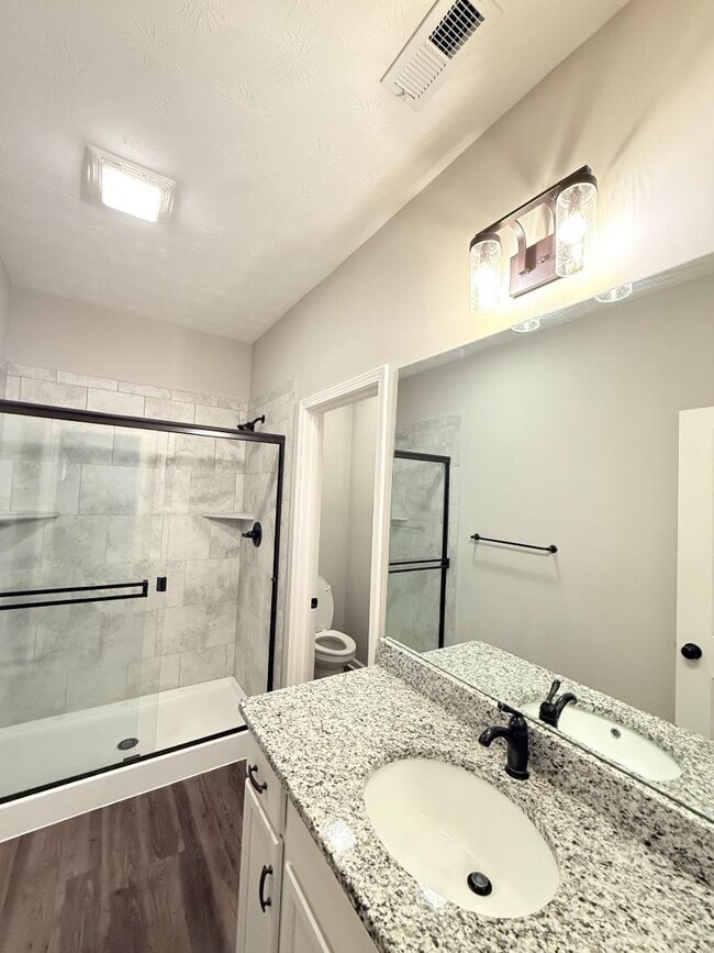 Building Photo - 3921 Bird Song Way