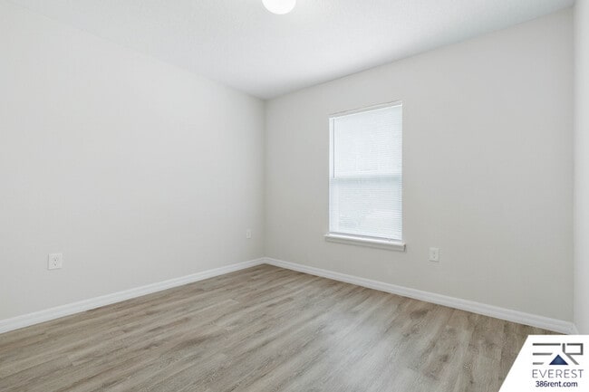 Building Photo - 26 Serbian Bellflower Trail