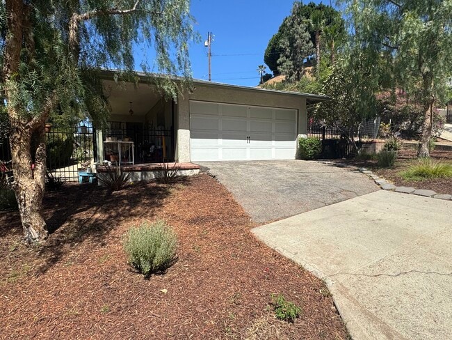 Primary Photo - 7817 Shady Cove Ave