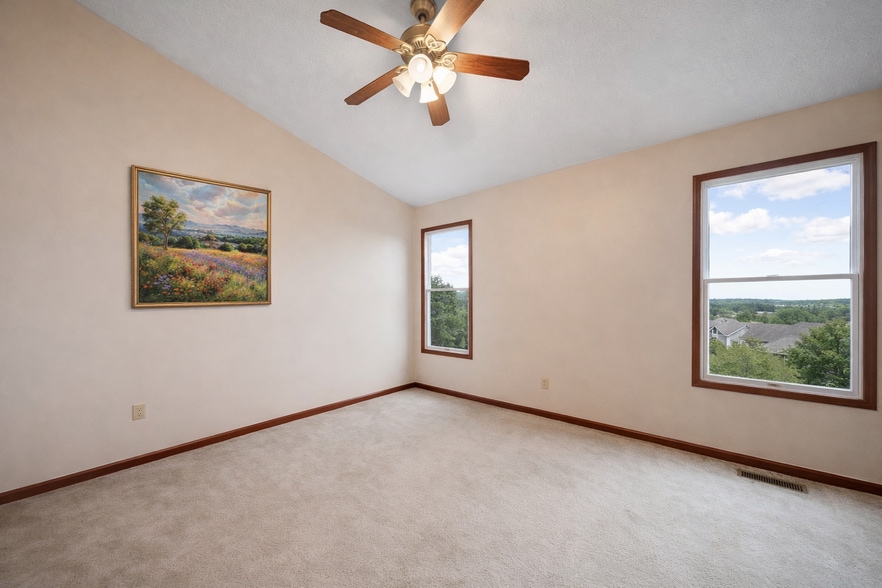 Building Photo - 8602 Smokey Hollow Dr