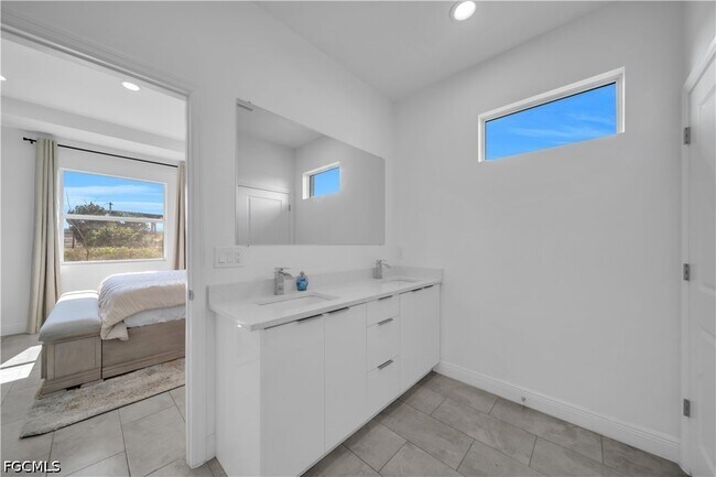 Building Photo - 6210 Forest Ct