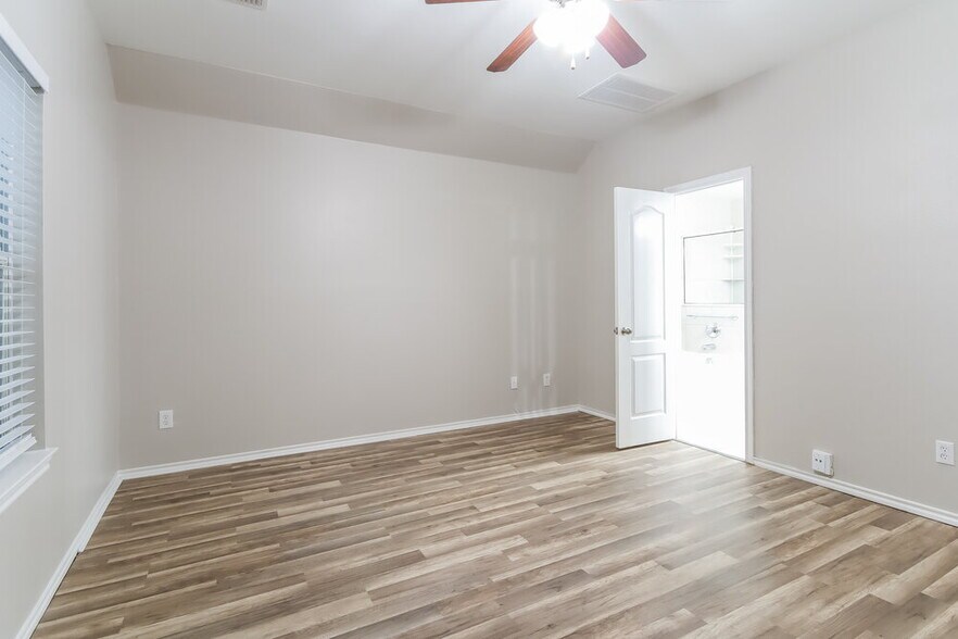 Building Photo - 119 Chamblin Dr