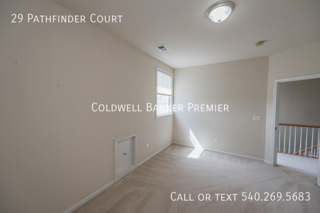 Building Photo - 29 Pathfinder Ct