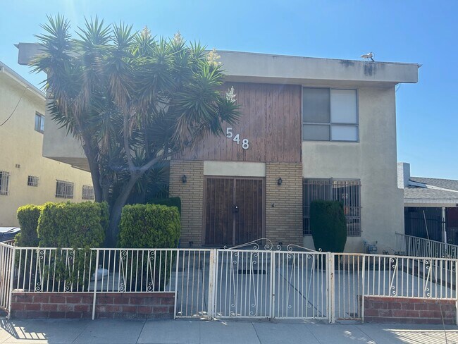 Building Exterior - 548 Short St