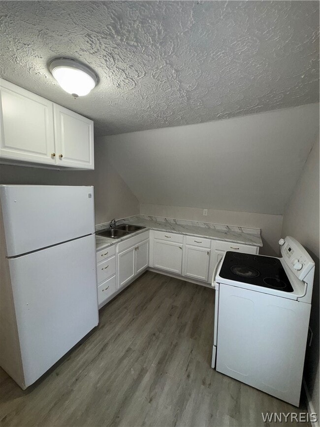 Building Photo - 1312 Ontario Ave