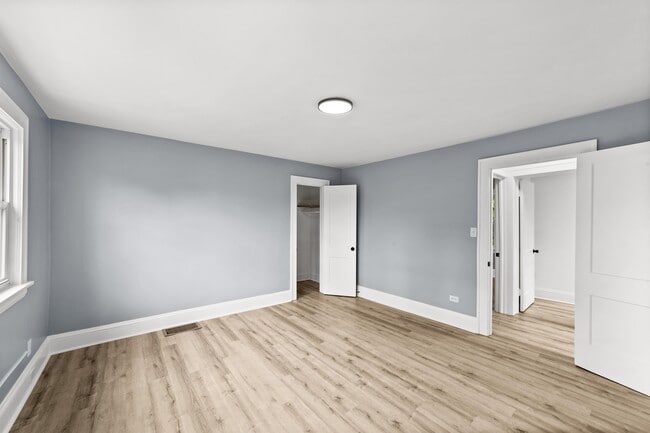 Building Photo - 11100 Thrush Ave
