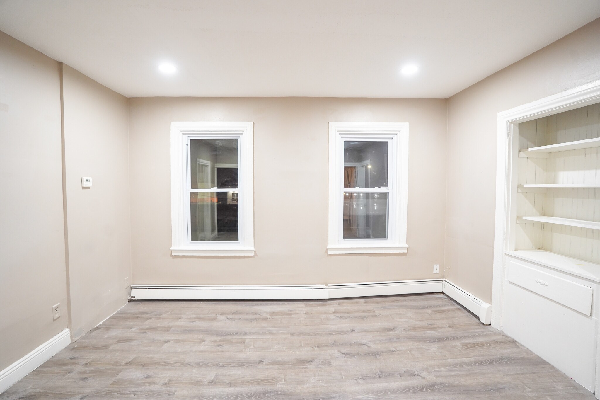 Building Photo - 188 Stanwood St