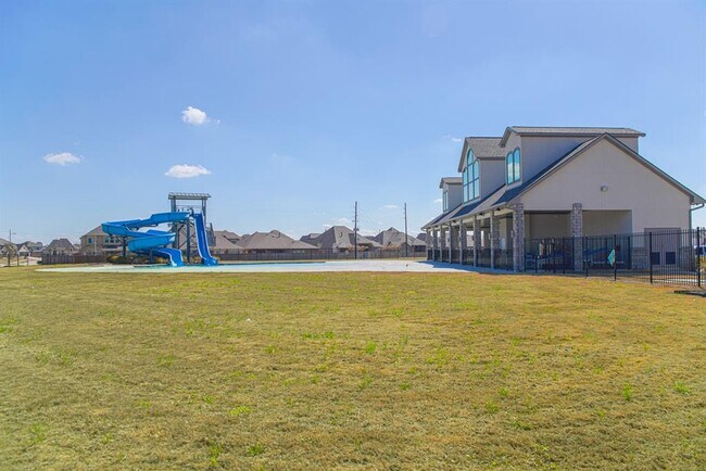 Building Photo - 9322 Galloway Wds Trl