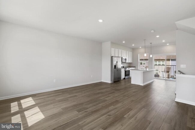 Building Photo - 129 Kinkade Ct