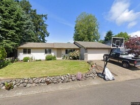 Building Photo - 1568 SE Duke Dr