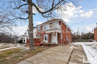 Building Photo - 2146 Wyndhurst Rd