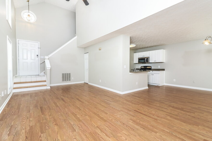 Building Photo - 13477 Aventide Ln