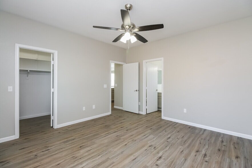 Building Photo - 3974 E Latham Way