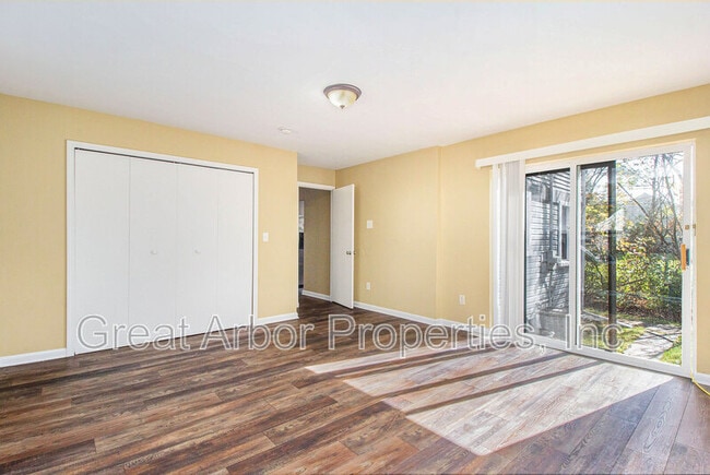 Building Photo - 1061 Centennial Ave