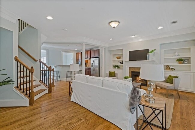 Building Photo - 2763 Durham Dr NE
