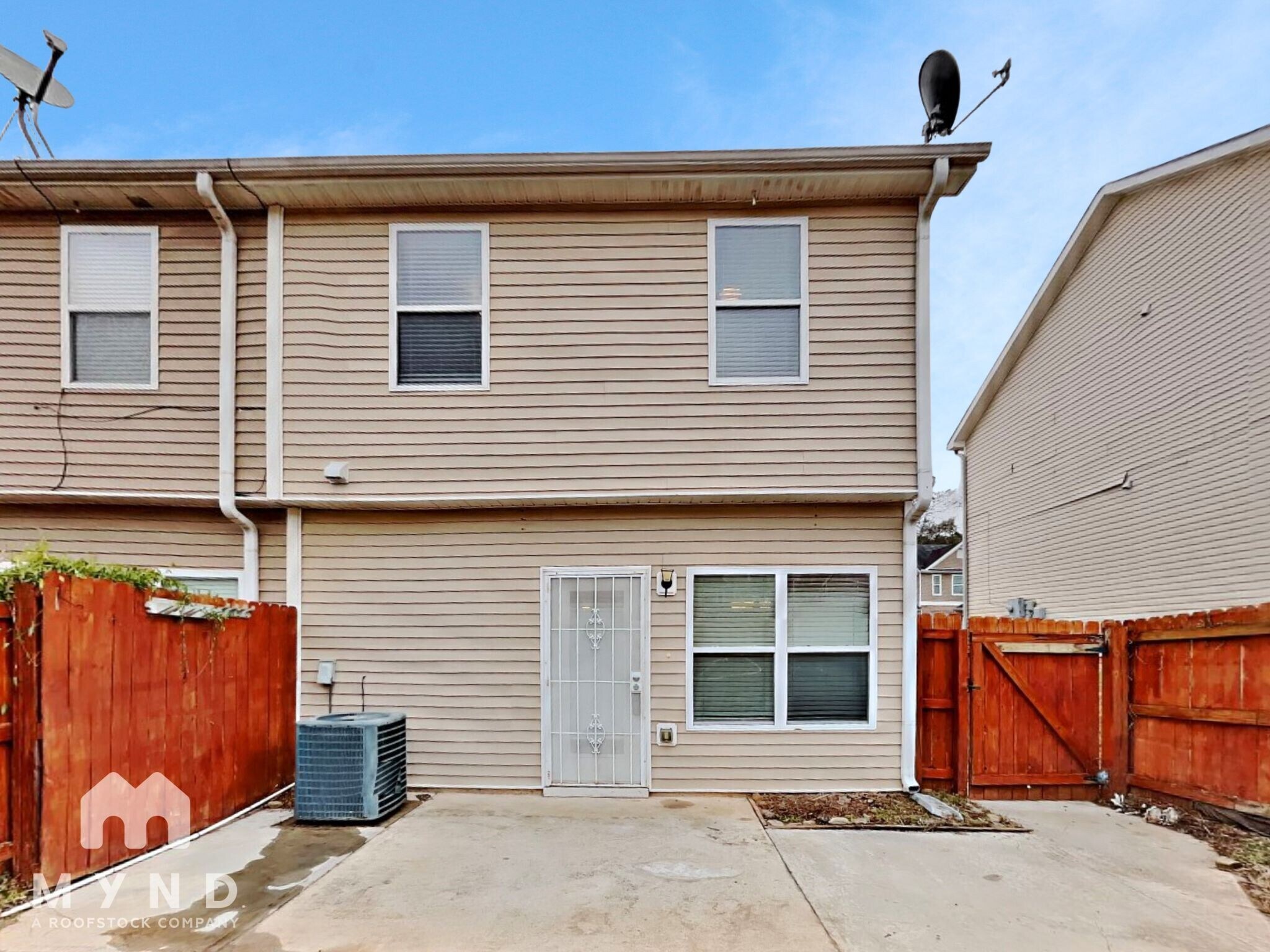 Building Photo - 6204 Ellenwood Dr