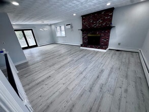 Building Photo - 17 Central Ave