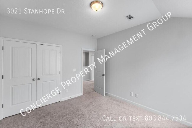 Building Photo - 3021 Stanhope Dr