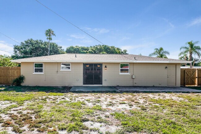 Building Photo - 5106 19th St W