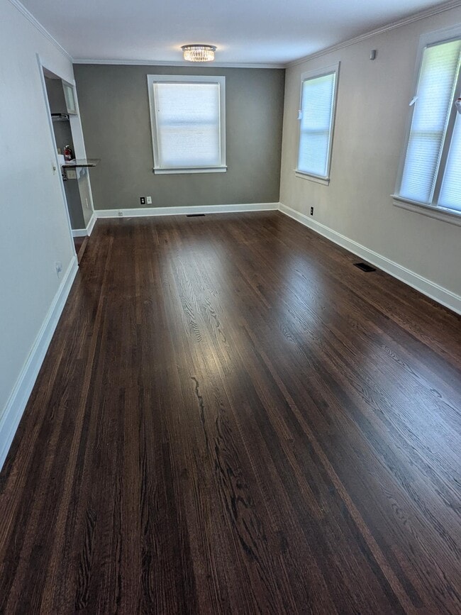 Building Photo - 3321 Mimosa Dr