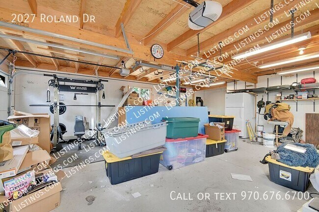 Building Photo - 2027 Roland Dr