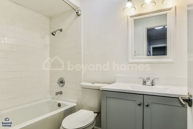 Building Photo - MOVE-IN READY! Great 3 Bed, 2 Bath Home in Sherwood