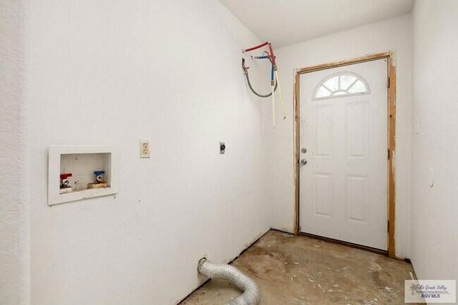 Building Photo - 14516 Rio Rebuelto Dr