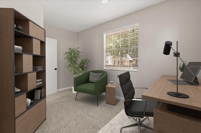 Building Photo - 742 N Westmoreland Dr