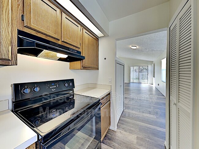 Building Photo - 3235 Vishaal Dr