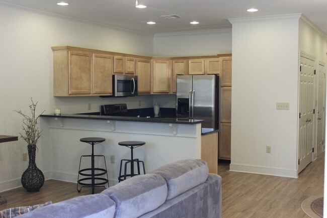 kitchen - 1220 E Kentucky Ave