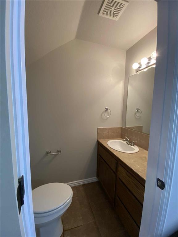 Building Photo - 705 W Garland St