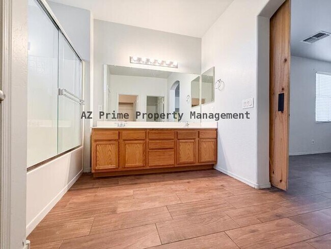 Building Photo - 6919 S 37th Glen