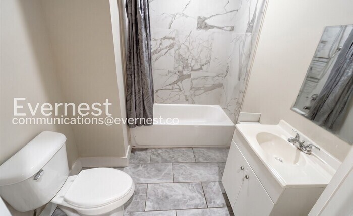 Building Photo - 5407 Hixson Pike