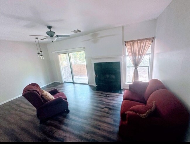 Building Photo - 3500 Tangle Brush Dr