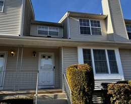 Building Photo - 146 Carson Ct