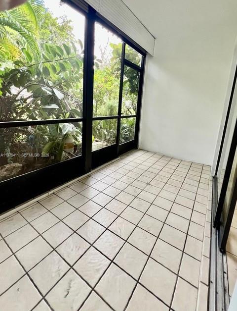 Building Photo - 3101 Oakland Shores Dr