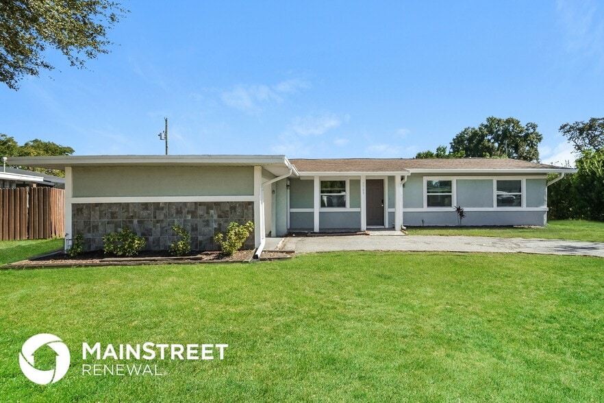 Primary Photo - 5709 Ridgeway Dr