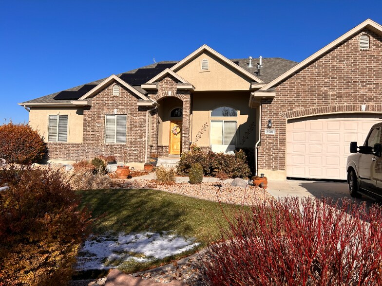 Primary Photo - 2501 Prairie View Dr
