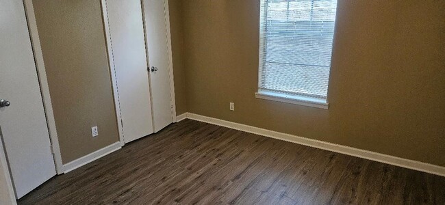 Building Photo - 8941 Gaylord Dr