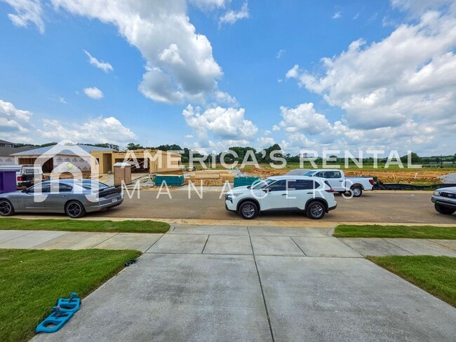 Building Photo - 4025 River Bend Rd