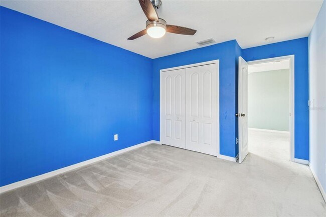 Building Photo - 12320 Fairlawn Dr