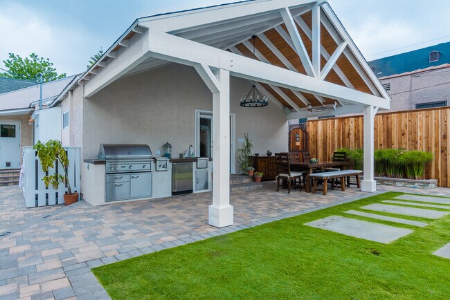 Building Photo - Charming 3 Bedroom 2 Bathroom Wilshire Vista Home with Bonus Room, Resort-Style Backyard and Heat...