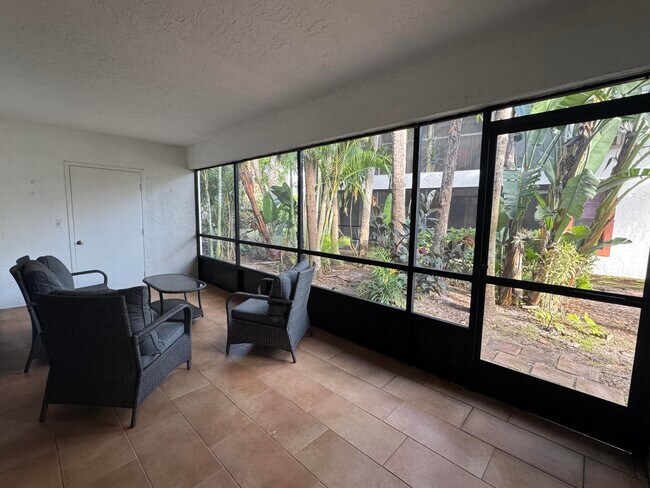 Building Photo - 12260 Sag Harbor Ct