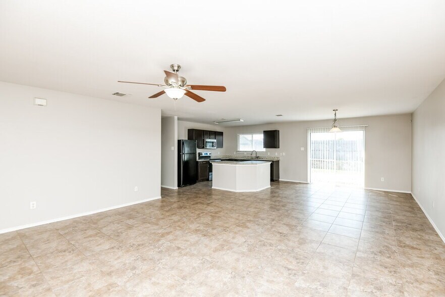 Building Photo - 8320 Autumn Creek Trail