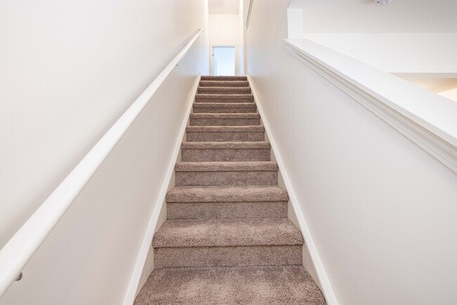 Building Photo - GREAT 2 Bedroom Townhome Regent Park - AUGUST MOVE IN SPECIAL