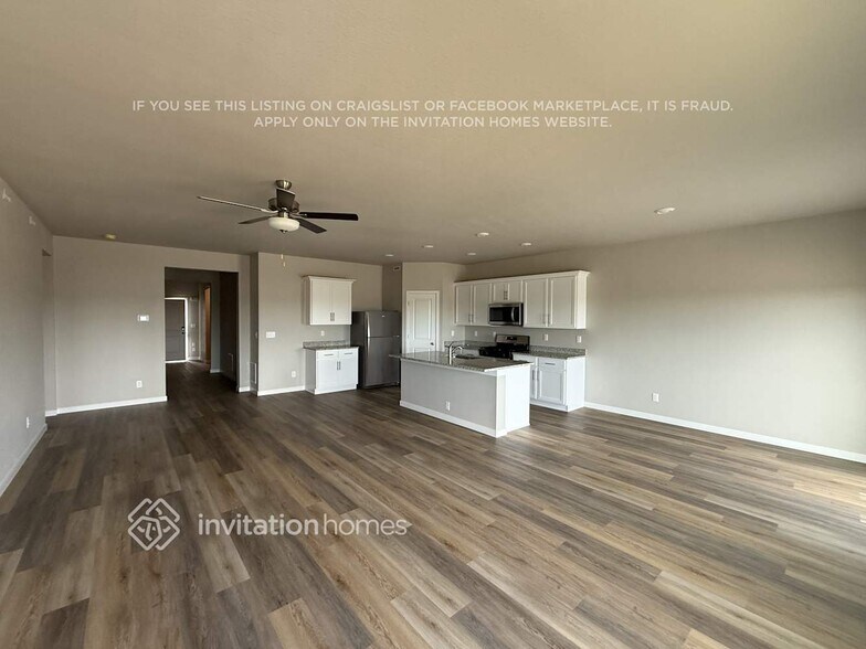 Building Photo - 972 Cascade Falls St