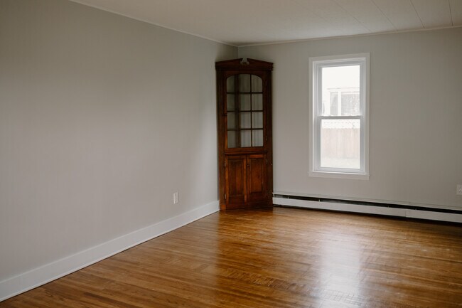 Building Photo - 354 Terrace Blvd