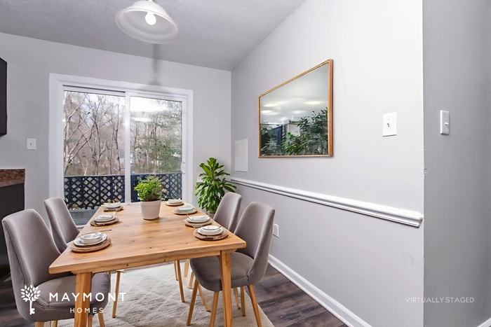 Building Photo - 406 Pine Run