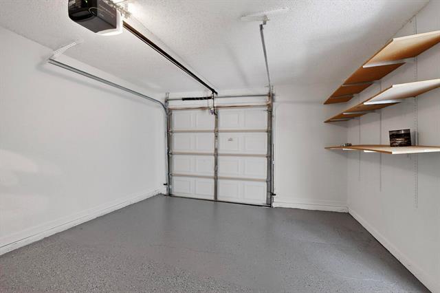 Building Photo - 100 Shinoak Valley