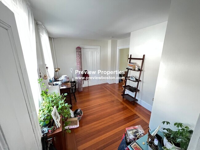 Building Photo - 99 Jackson Rd